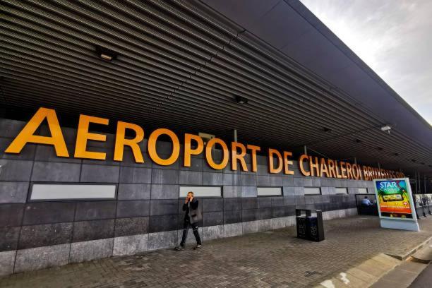 Station 64 B2 Charleroi-Airport Exterior foto